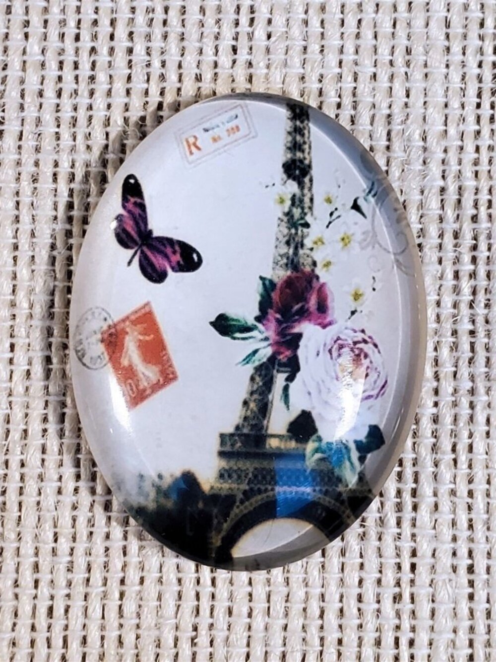 Handmade Paris France Eiffel Tower 40x30mm Oval Domed Glass Cabochon 8150-H